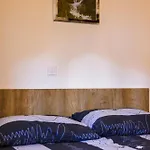 Sin Villa *